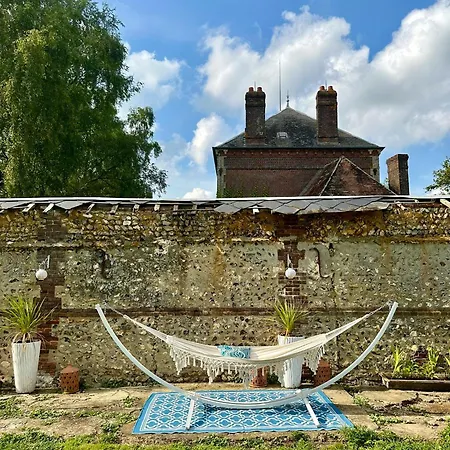 Historic Near Lyons Forest Holiday home *