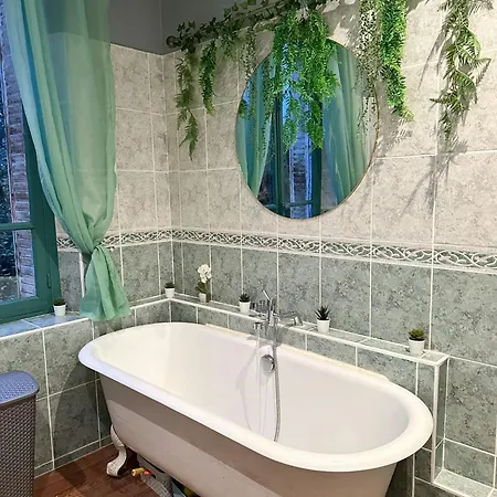 Historic Near Lyons Forest Holiday home Bezancourt