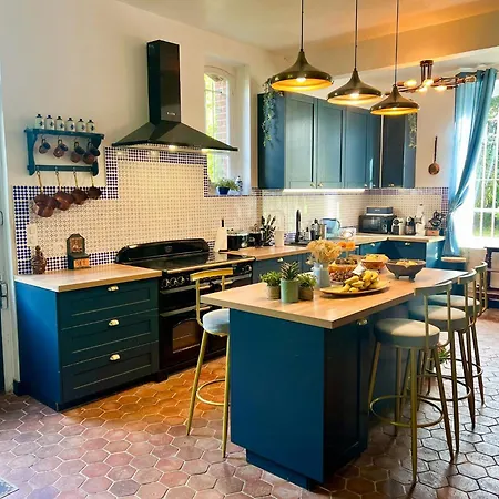 Historic Near Lyons Forest Holiday home Bezancourt